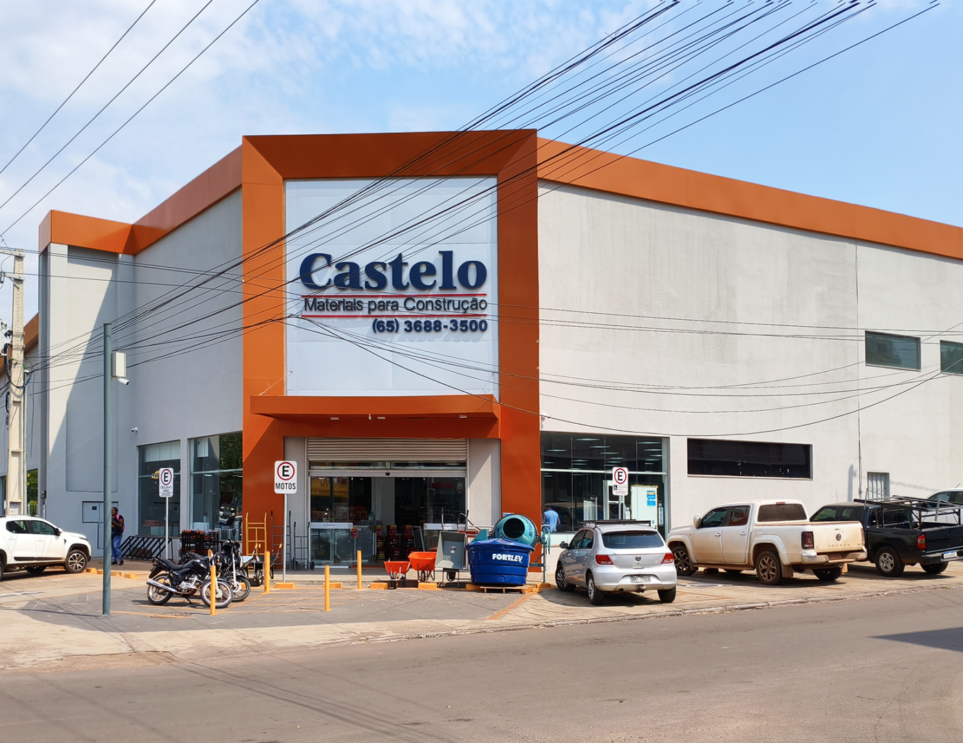 foto faixada Castelo